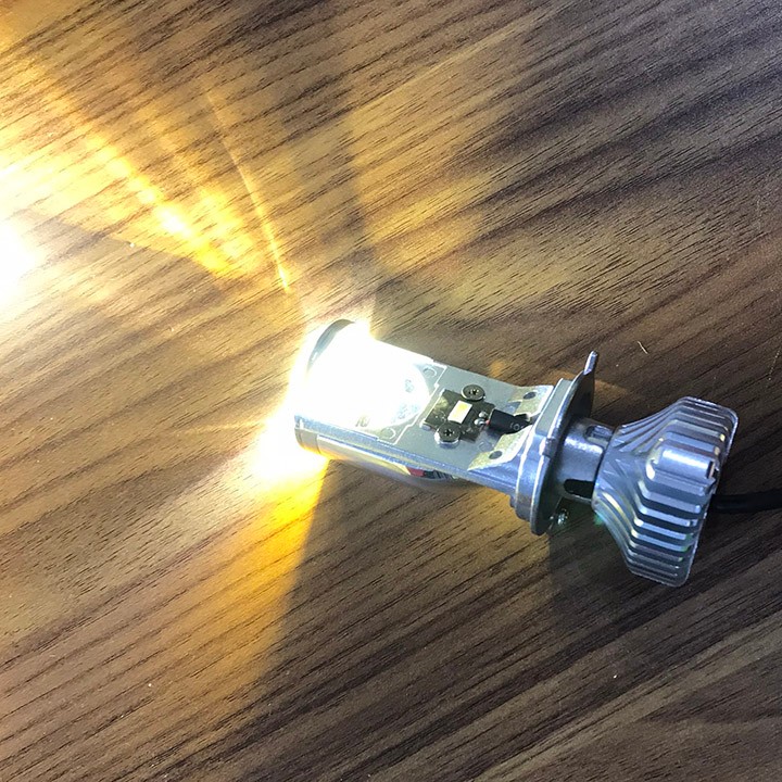 ĐÈN PHA LED BI CẦU MINI CHÂN H4 CỐT ĐỔI 3 MÀU