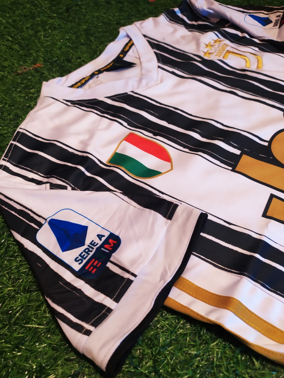 [SIÊU PHẨM JUVE HOME 2021]BỘ ĐỒ ĐÁ BANH JUVE MỚI NHẤT 2020-2021