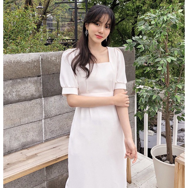Đầm trắng suông dài cổ vuông