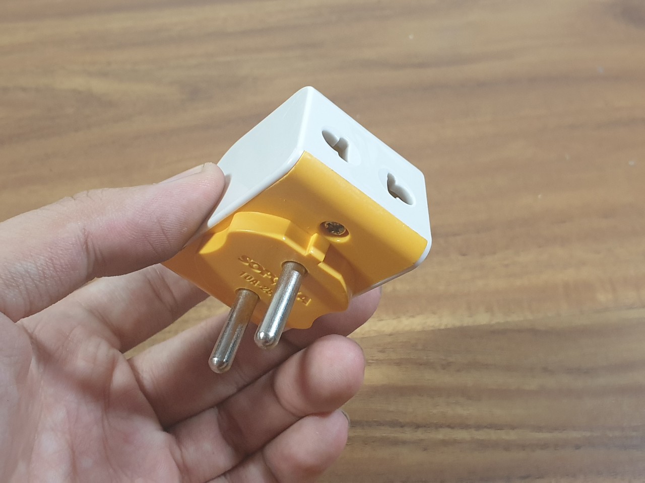 Phích Cắm Ổ Cắm Chia 3 2200W SOPOKA