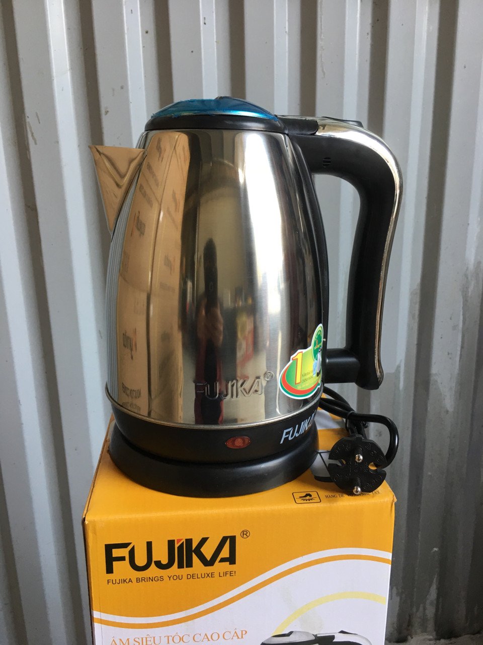 Ấm Siêu Tốc Inox Fujika FJ-18
