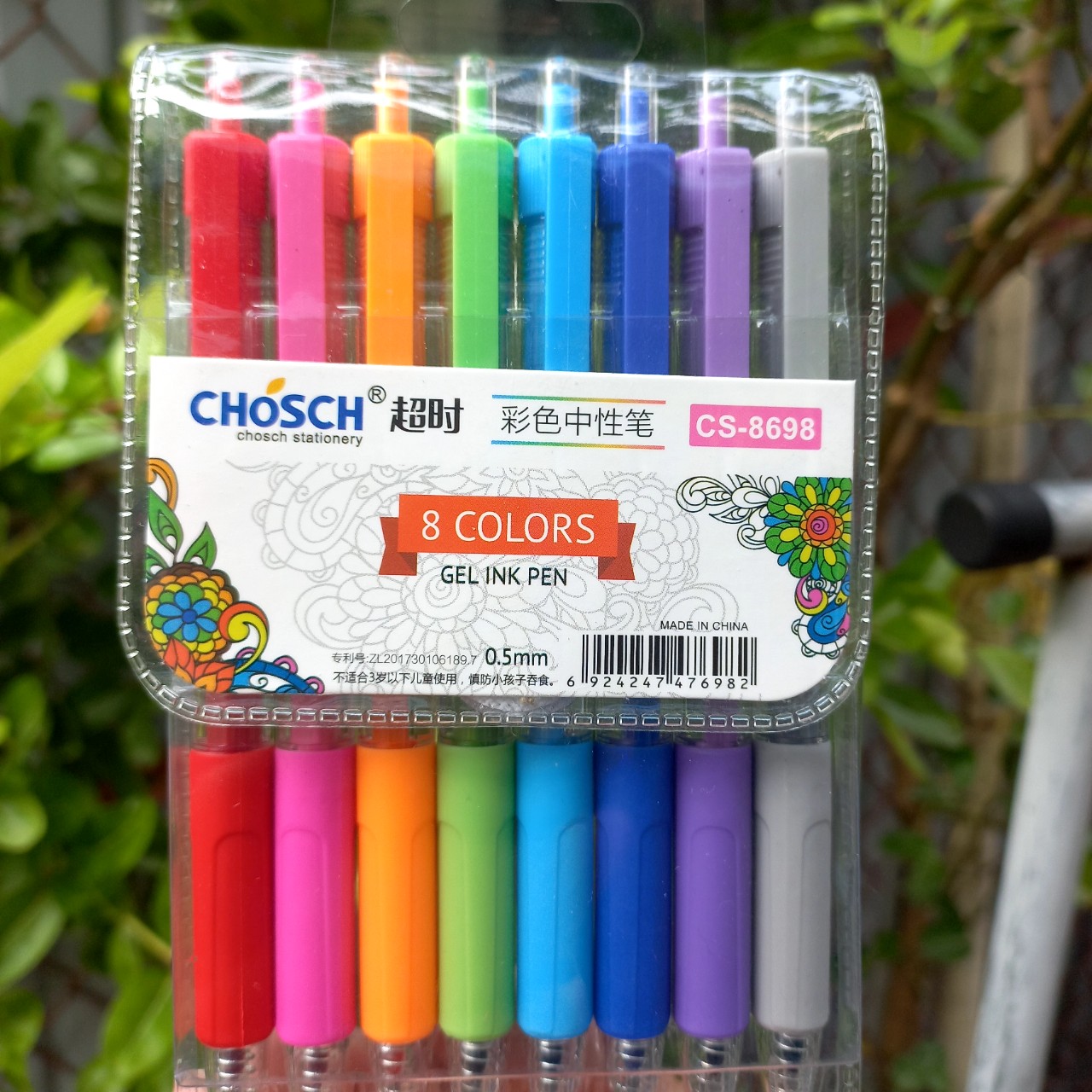 Bút gel bấm chosch cs-8698 vĩ 8 cây với những màu khác nhau