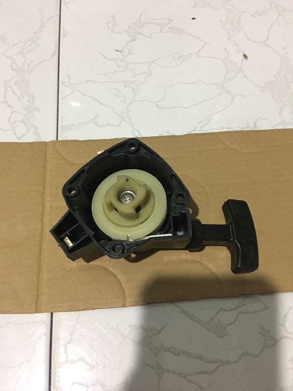 [HCM]BỘ CHỤP GIẬT( KHỞI ĐỘNG) MÁY CẮT CỎ 260.4 ỐC
