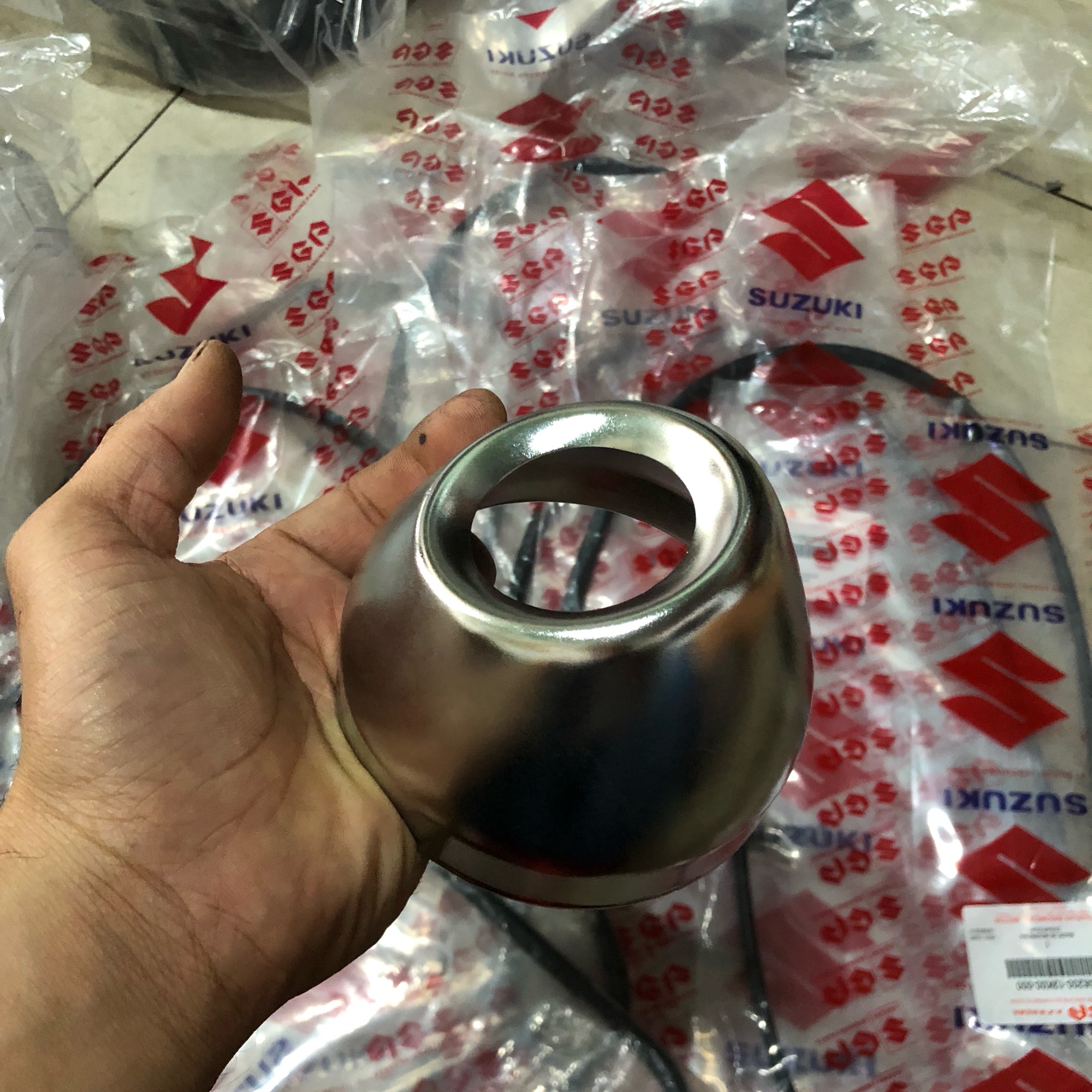 Chụp đít đuôi pô zin xe Satria Raider Fi chính hãng indo