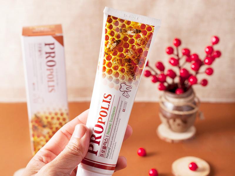 [HCM]Kem đánh răng Keo Ong Propolis Nano Hàn Quốc (Hộp 180g)