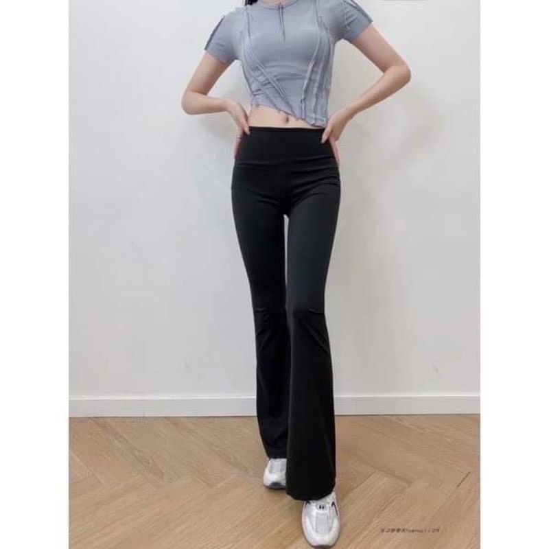 Quần ống loe chất liệu thun cotton co dãn ôm mông siêu hack dáng