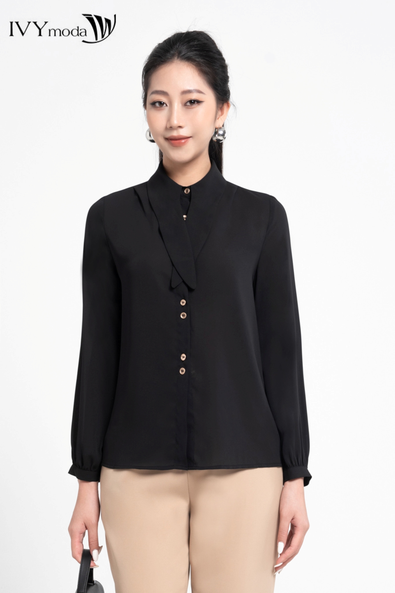 Áo lụa cổ thắt nơ IVY moda MS 17M8168