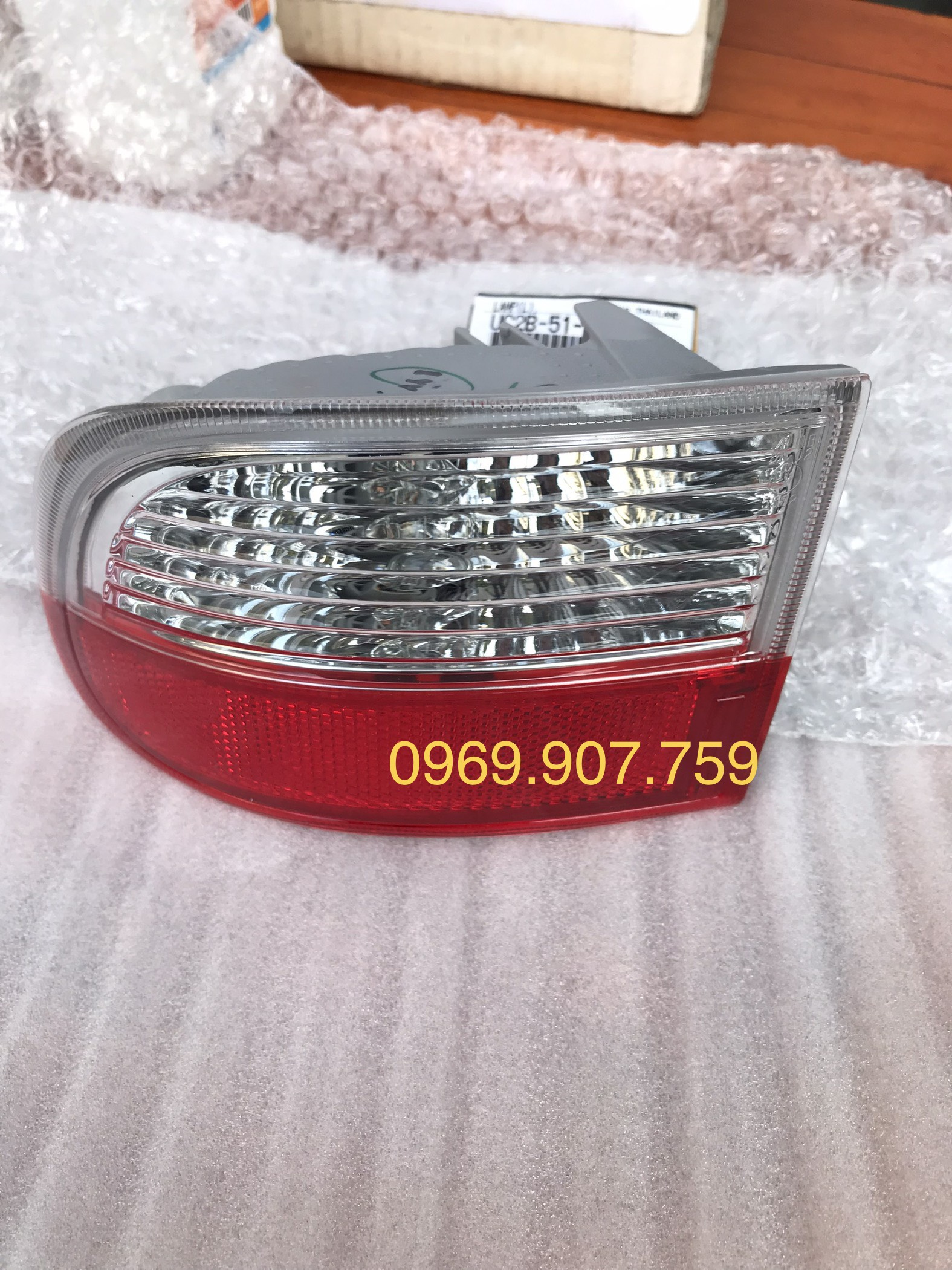 Đèn phản quang sau Mazda BT50
