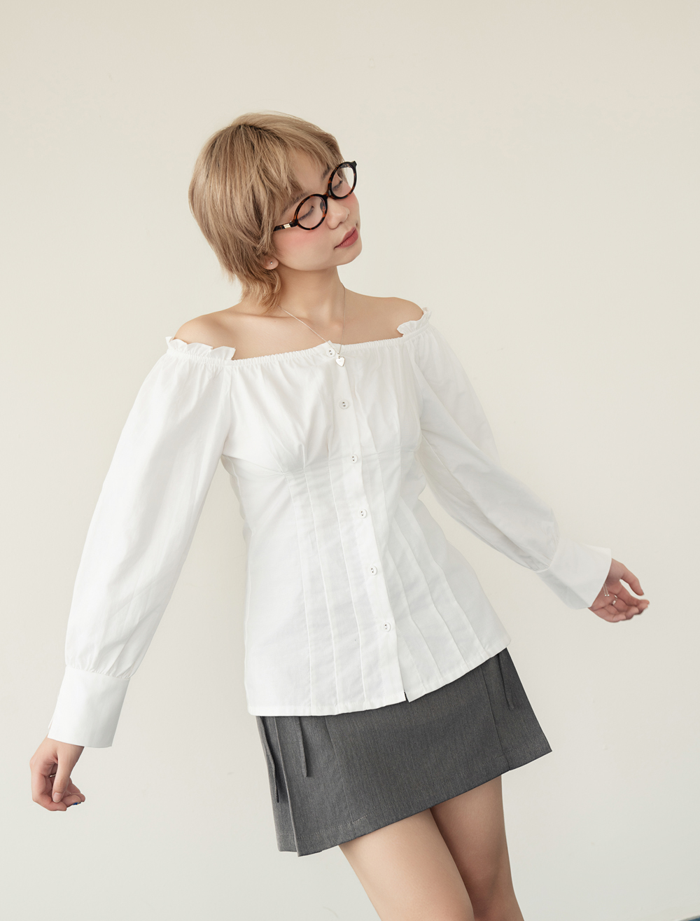 BLEUBIRD Áo trễ vai xếp ly dáng ôm Chloe Top