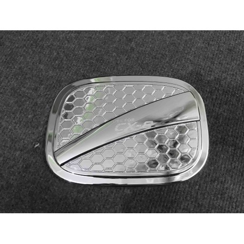 Ốp nắp bình xăng cx8 2019-2020