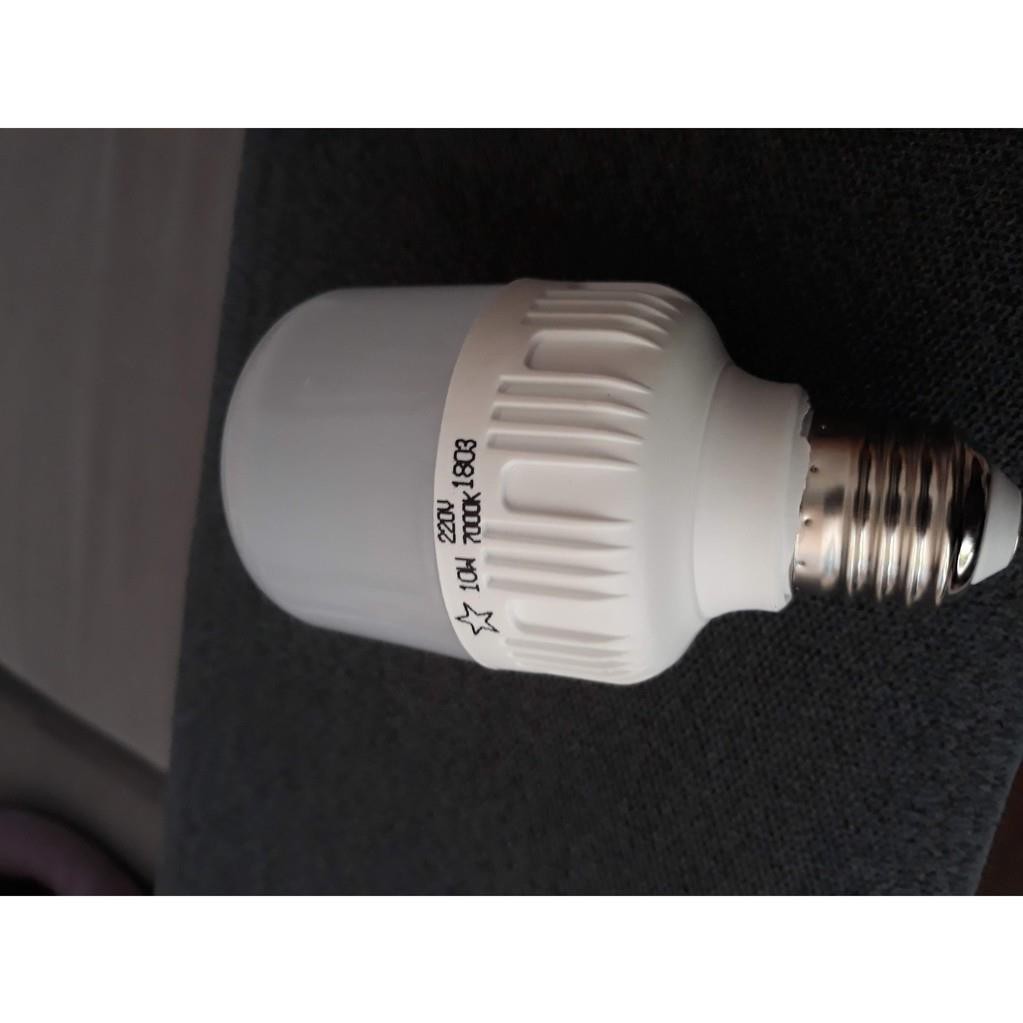 Combo Đuôi và bóng đèn led cảm ứng chuyển động (tiết kiệm điện)