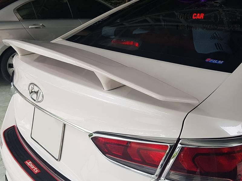 Đuôi gió xe Huyndai Accent BẢN MỘC