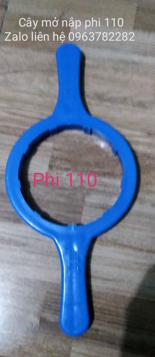 1cây mở nắp phi 110 bình nước 20 lit