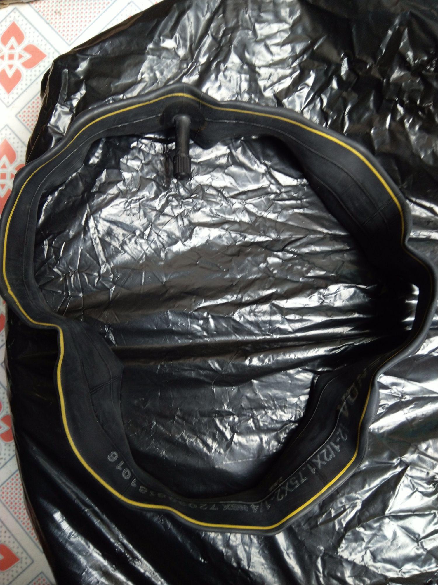 1 săm và 1 lốp cỡ 12 lắp xe đạp trẻ em