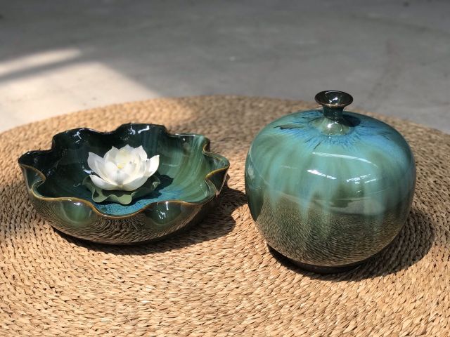 Bát thả hoa tụ lộc