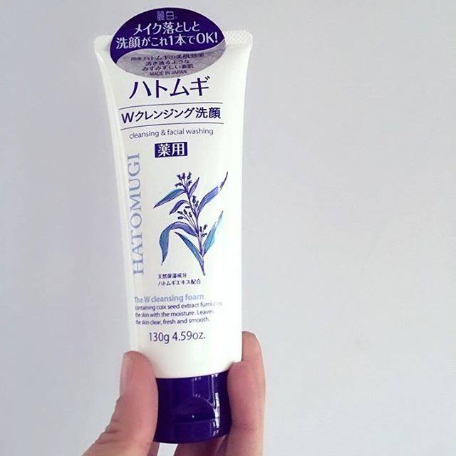 Sữa Rửa Mặt Trắng Da hạt Ý Dĩ [NỘI ĐỊA NHẬT]