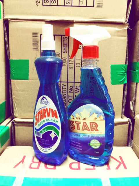 Nước lau kính Star 650ml (có vòi)