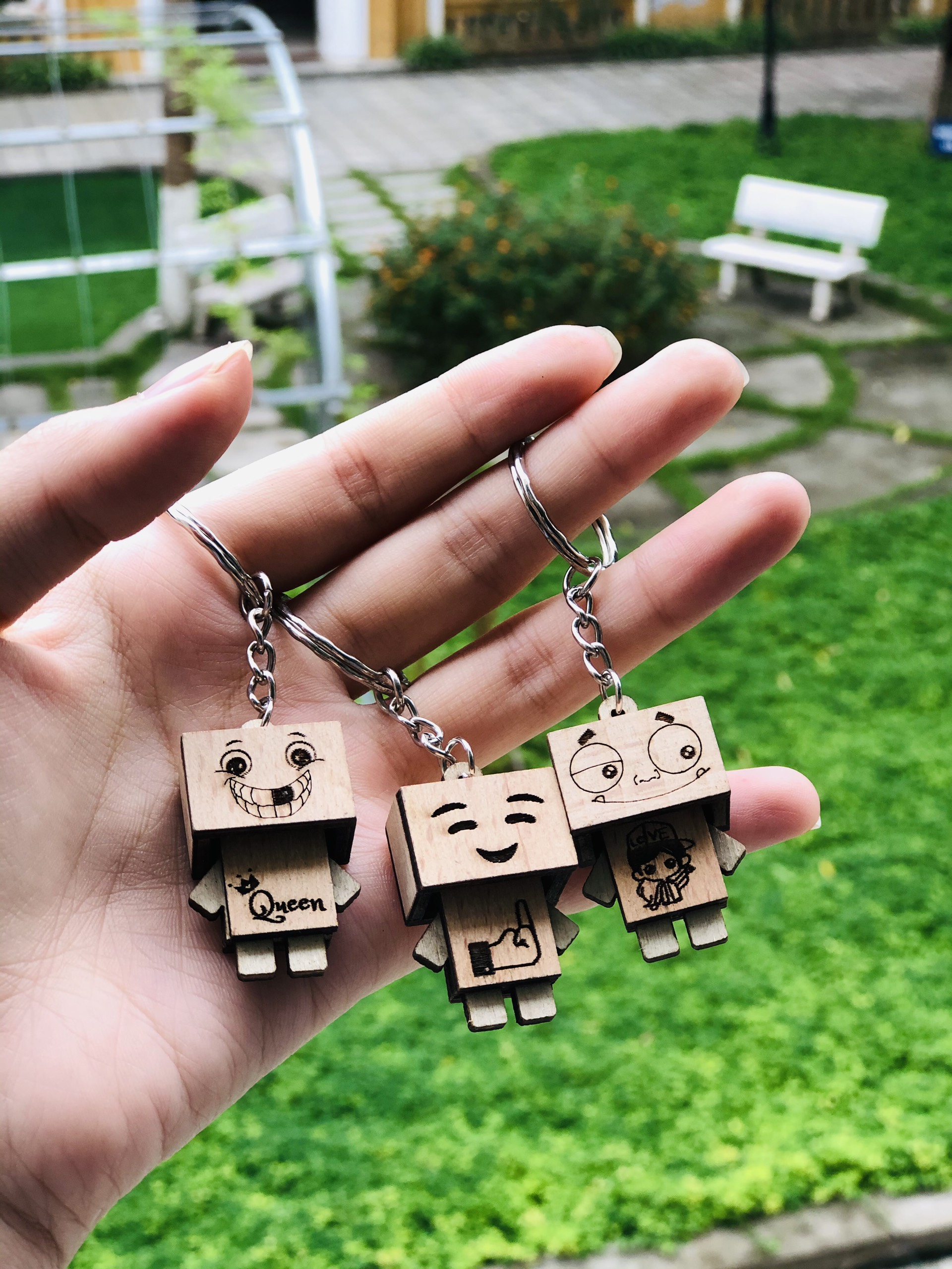 Móc khóa danbo mặt cười Gỗ