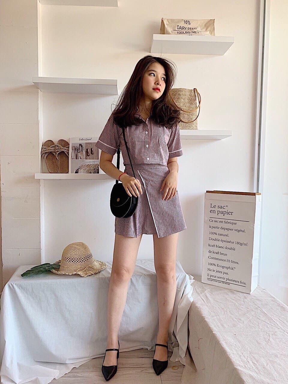 Set bộ áo croptop kèm chân váy vạt đắp