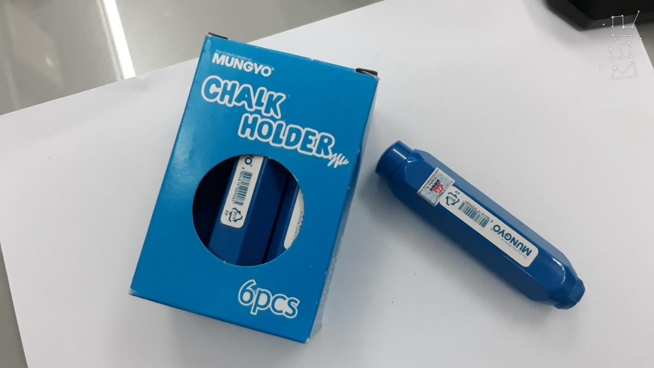 Dụng cụ cầm phấn Mungyo (kẹp phấn) Chalk Holder
