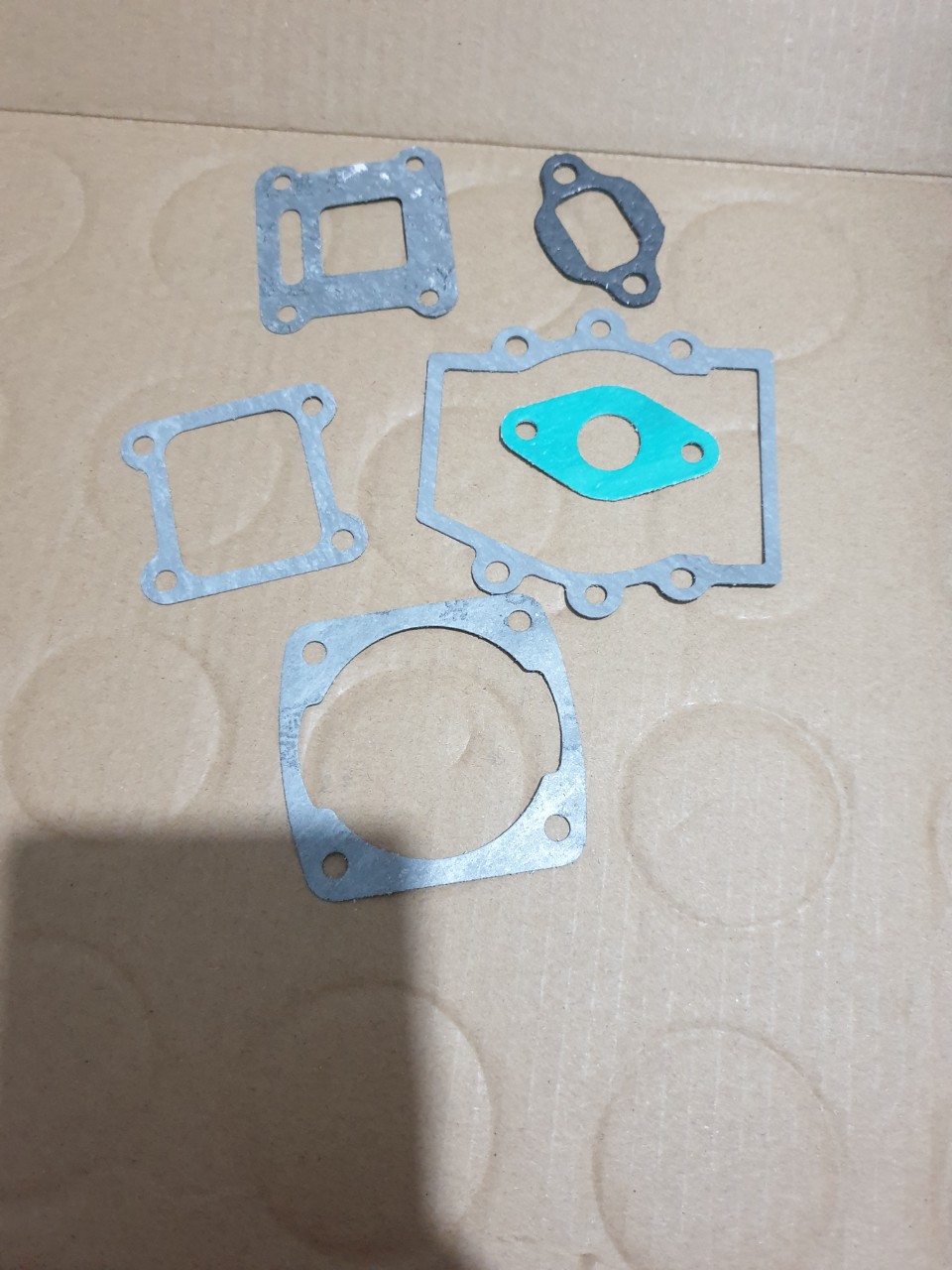 ( 2 BỘ) BỘ ZOĂNG ( RON) MÁY CẮT CỎ 2 THÌ 411