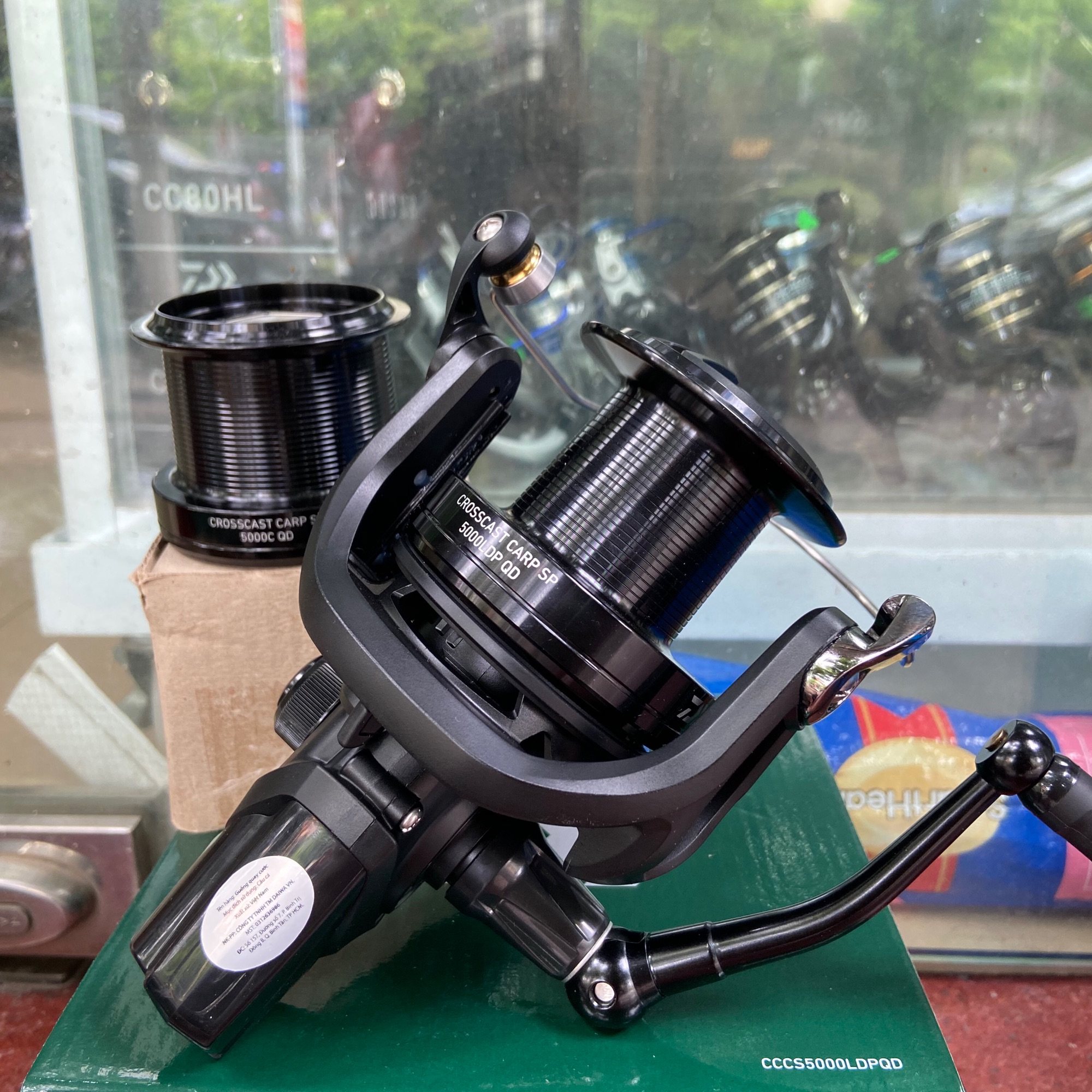Máy câu 2 cối daiwa crosscast carp sp 5000ldp qd câu lục, câu biển