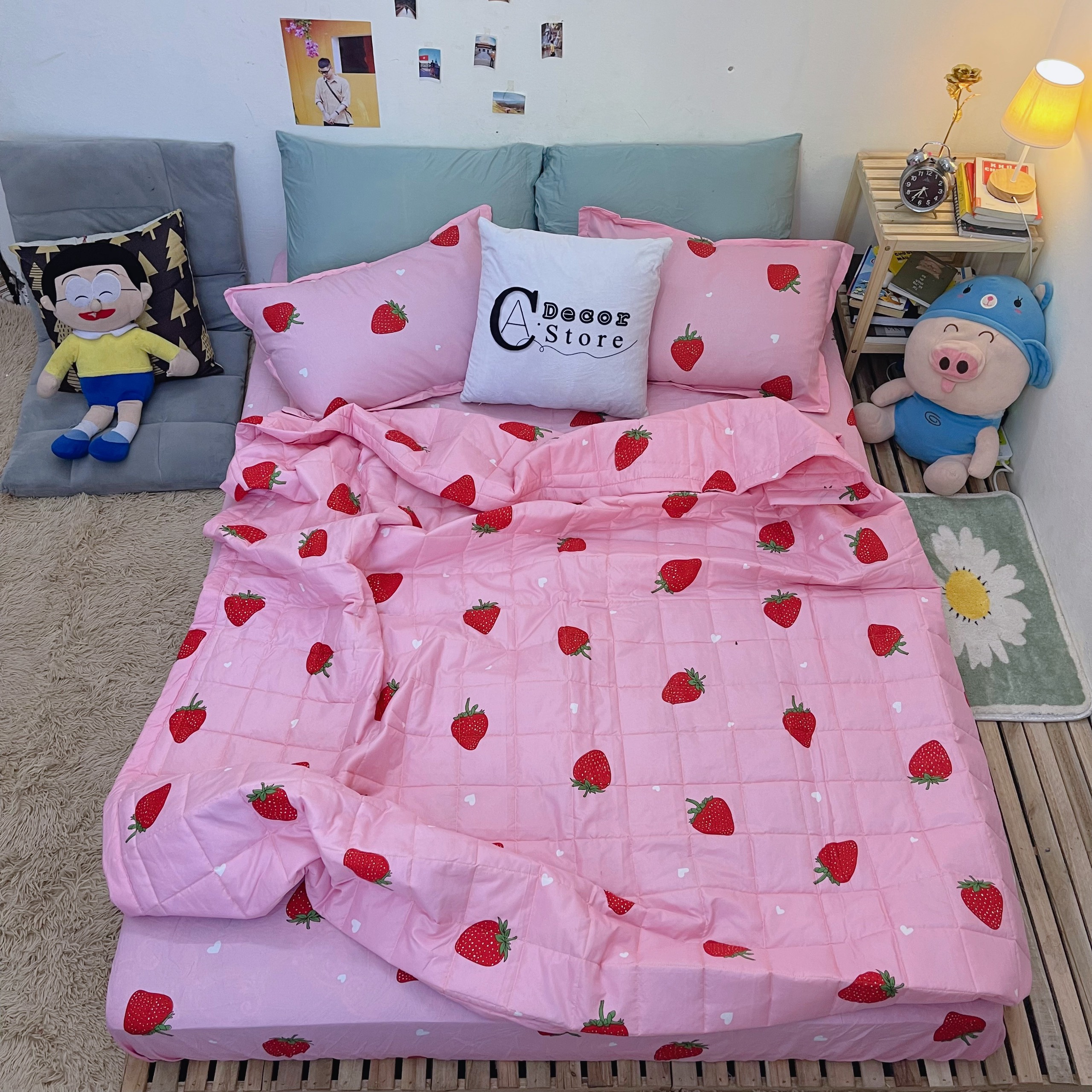 Bộ Chăn Ga Gối Cotton Poly Dâu Tây , Chất Liệu Thoáng Mát , Kích Cỡ Đa Dạng By. C.A Decor Store