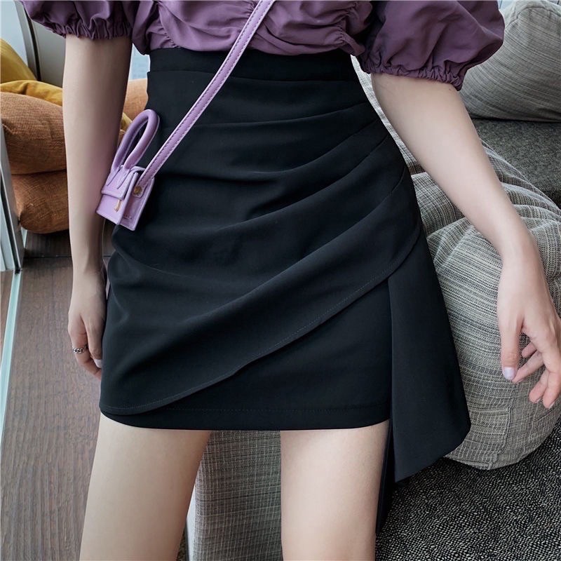 Chân váy xếp ly vạt lệch