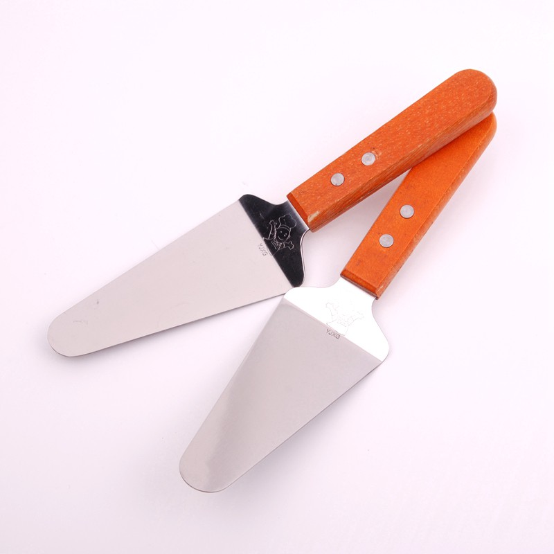 Xẻng Múc Bánh Pizza Cán Gỗ 26Cm