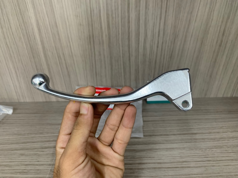 Tay thắng đùm sau PCX Trái (1 Cây)