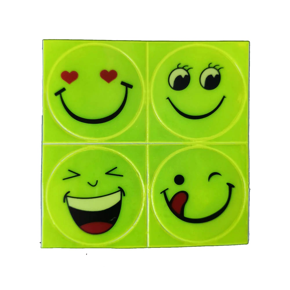Sticker phản quang mặt cười dán nón, dán xe (Giao mẫu ngẫu nhiên)