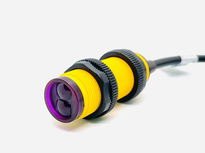 Cảm Biến Khoảng Cách E18-D80NK