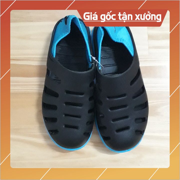 giầy nhựa đi mưa