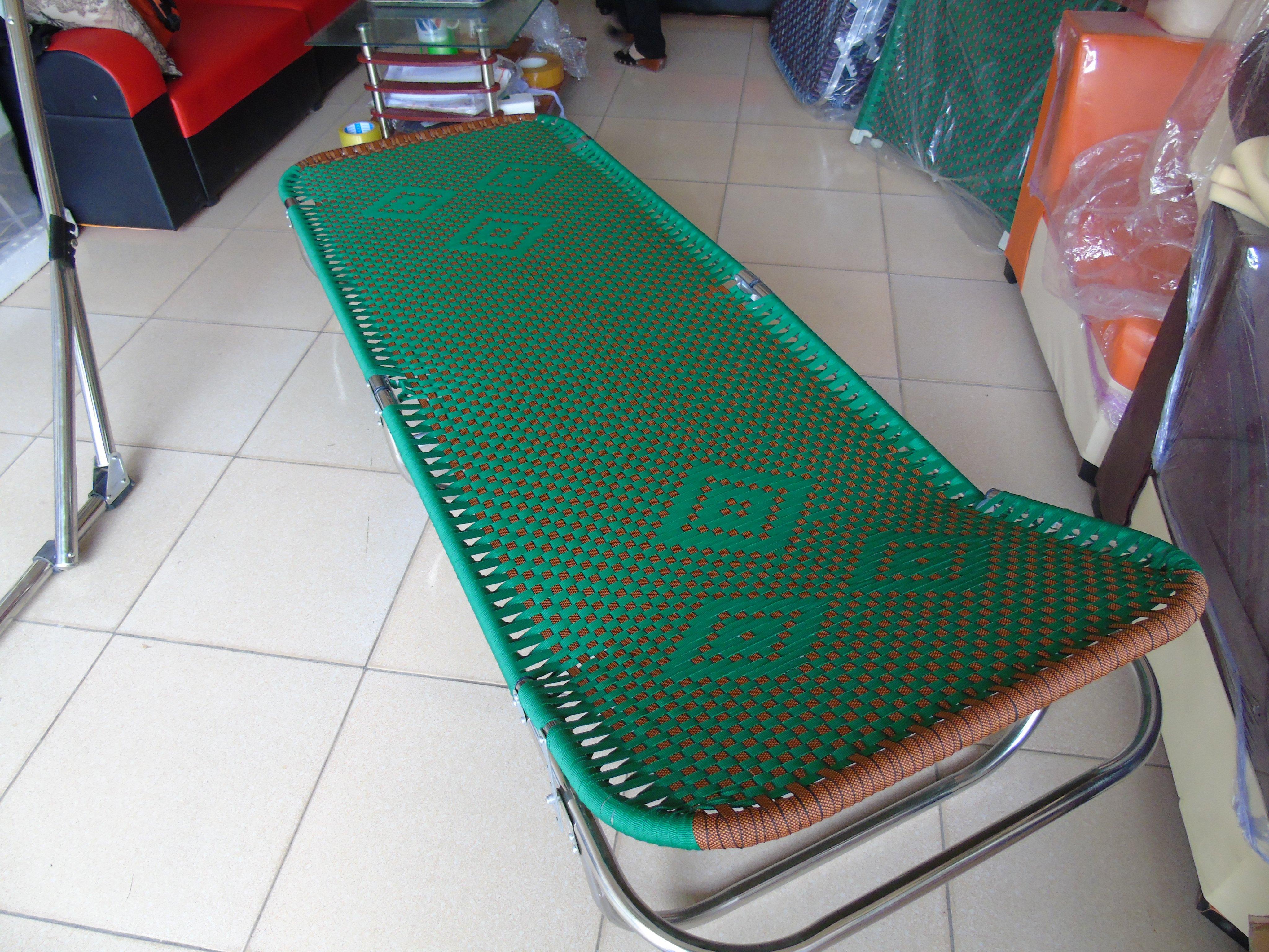 Giường gấp khung inox đẹp (giao màu ngẫu nhiên)
