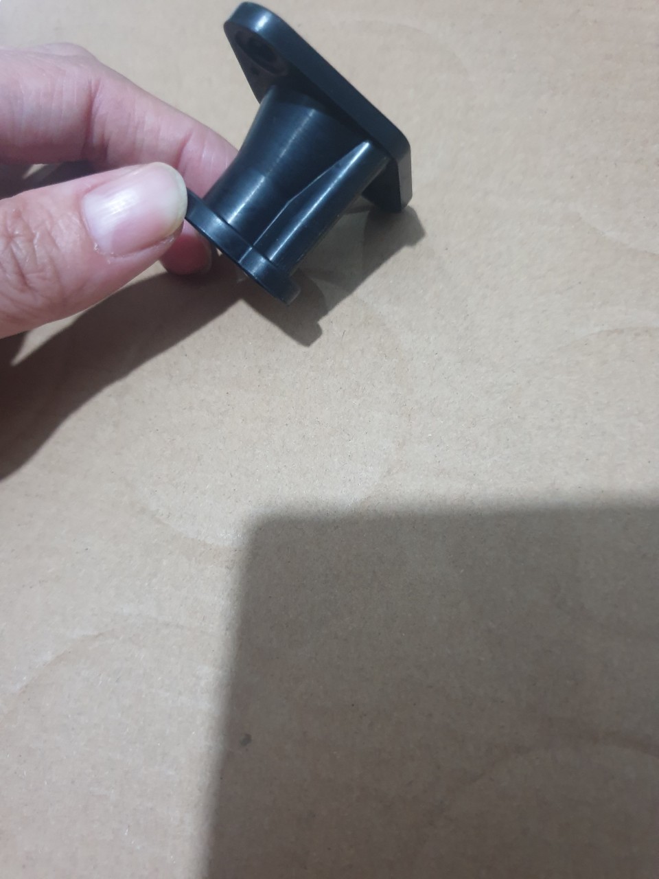 ( 2 CÁI) CO XANG ( CỔ XANG) MÁY CƯA XÍCH ( CƯA CỤT ) 2500
