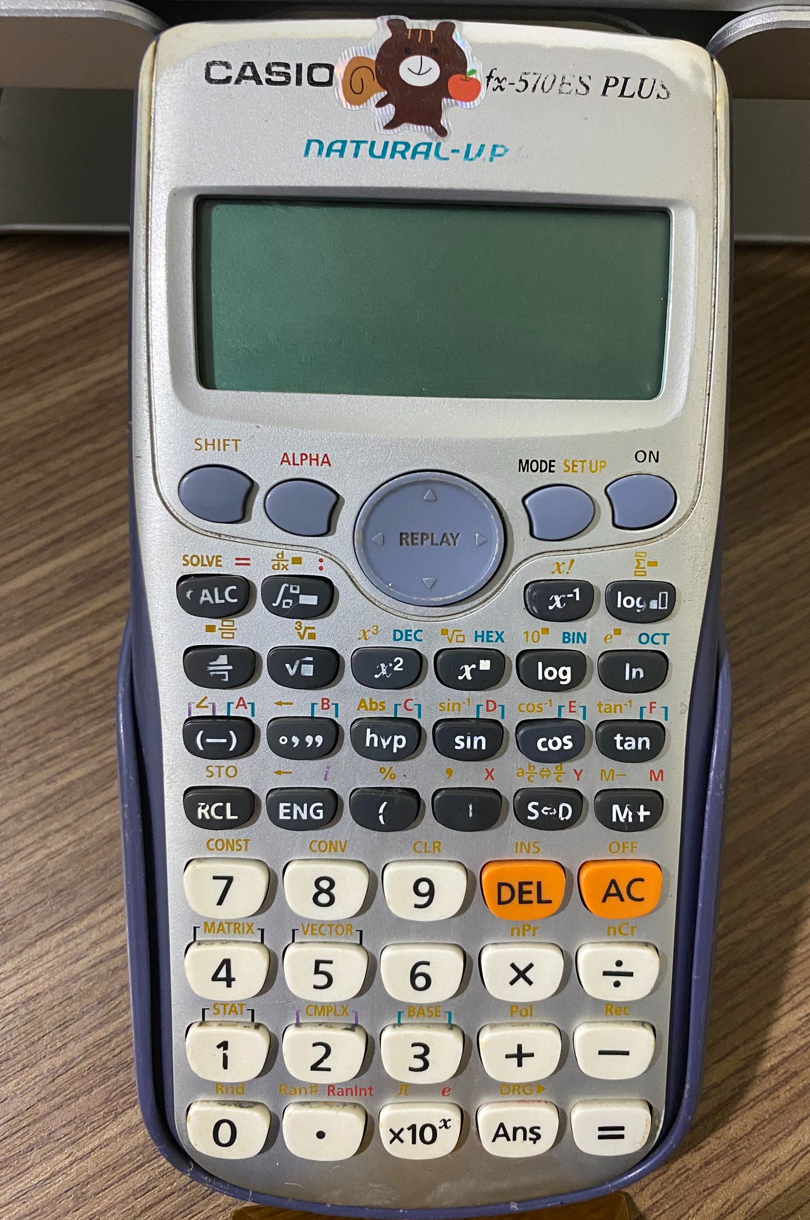 Máy tính Casio 570es plus chính hãng (2nd hand)