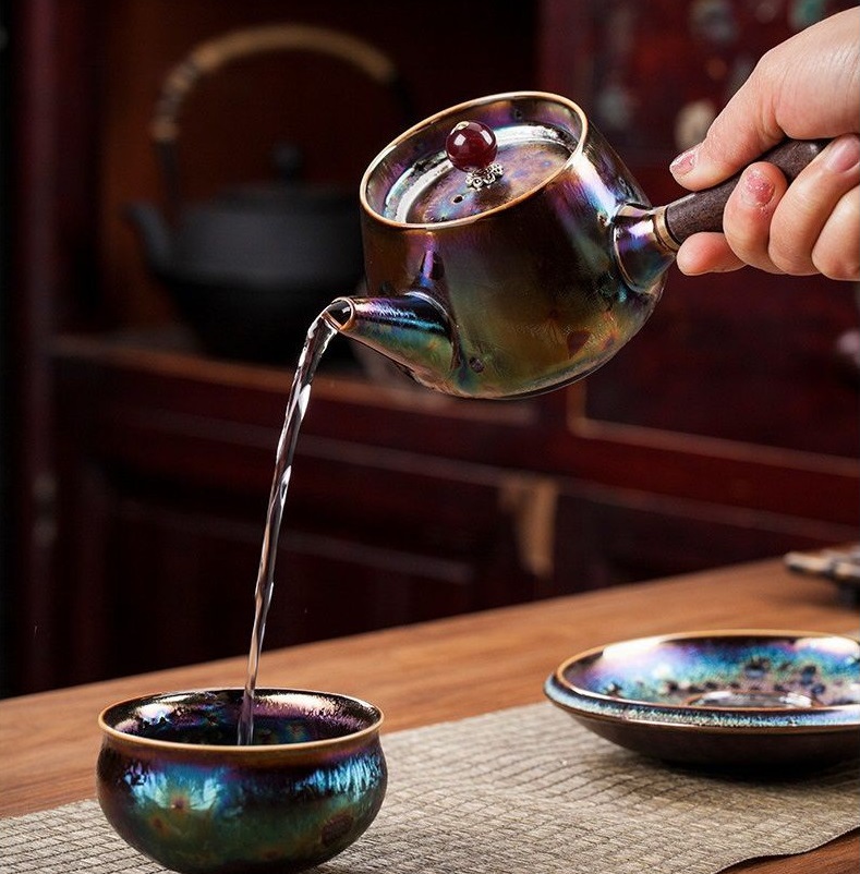 Chén Thiên Mục Diêu Biến (Lông Công)