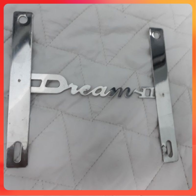 Chữ Dream ôm tay nắm sau xe Dream --