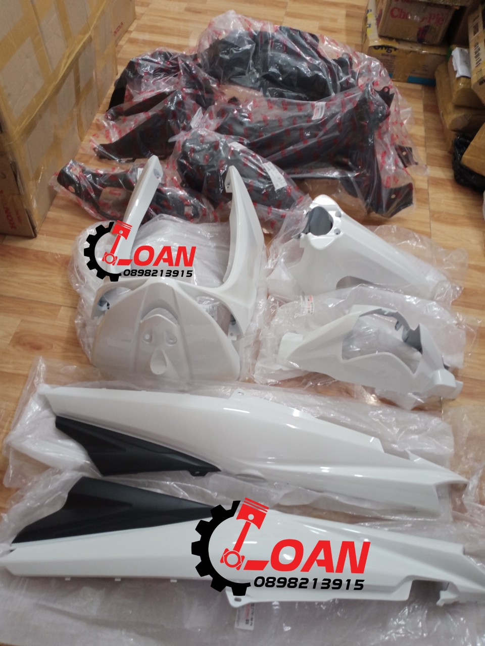 Full dàn áo taurus màu trắng đen hàng zin