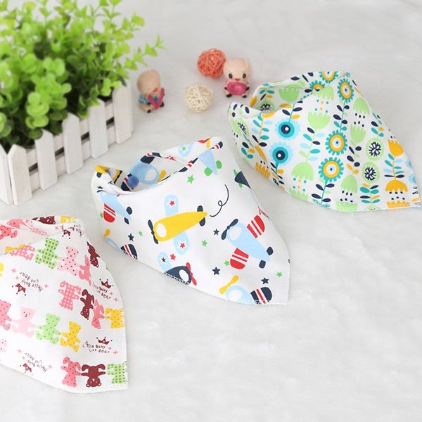 Yếm cho bé ăn dặm yếm vải tam giác cho bé có nút bấm