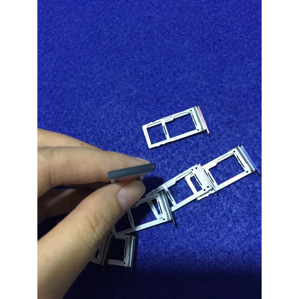 Khay sim Samsung Note 9 bản 2 sim màu đen tặng kèm cây chọt sim
