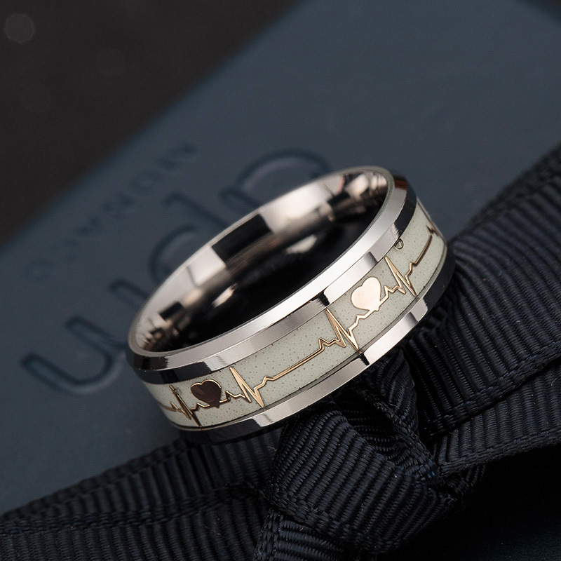 [HCM]Nhẫn Nam Nhịp Tim Dạ Quang ati17