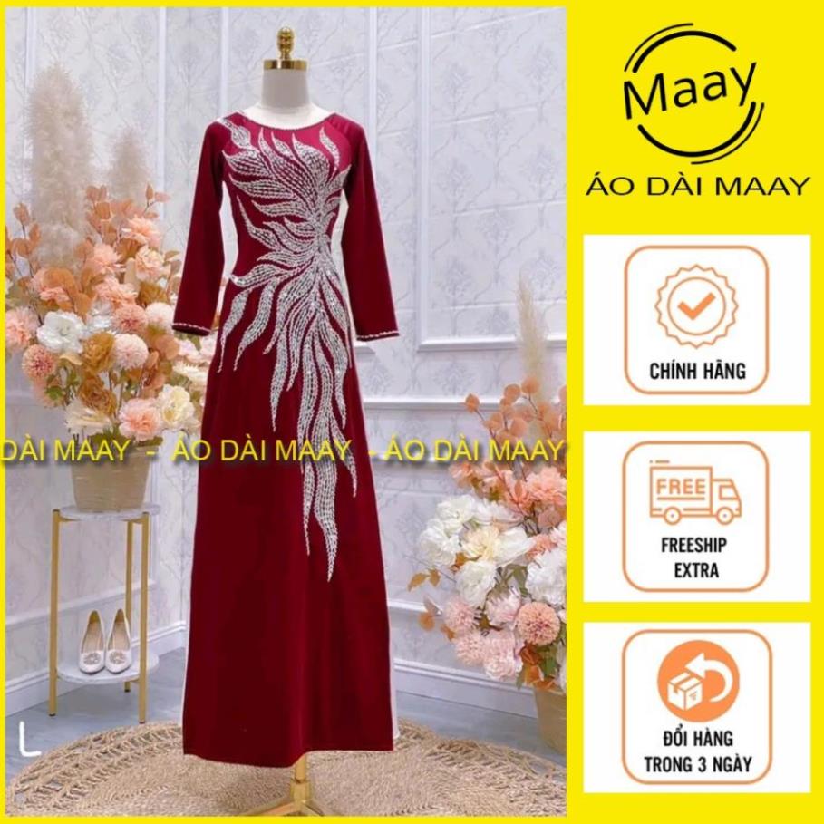 Áo dài nhung đỏ đô đính kết sang trọng cho các mẹ 2 tà điệu xinh