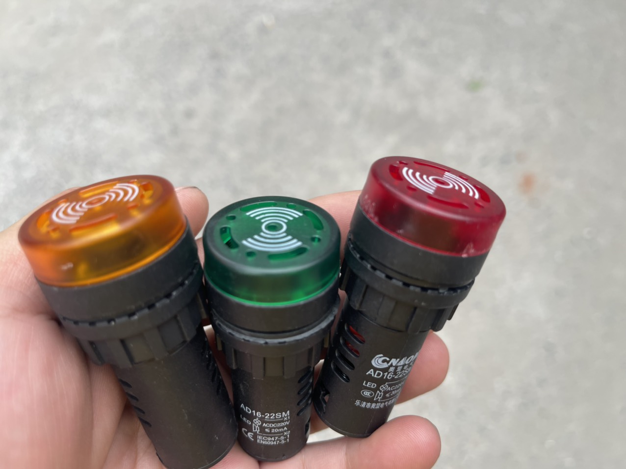 Đèn báo có còi phi 22-  đèn báo pha có còi 220v