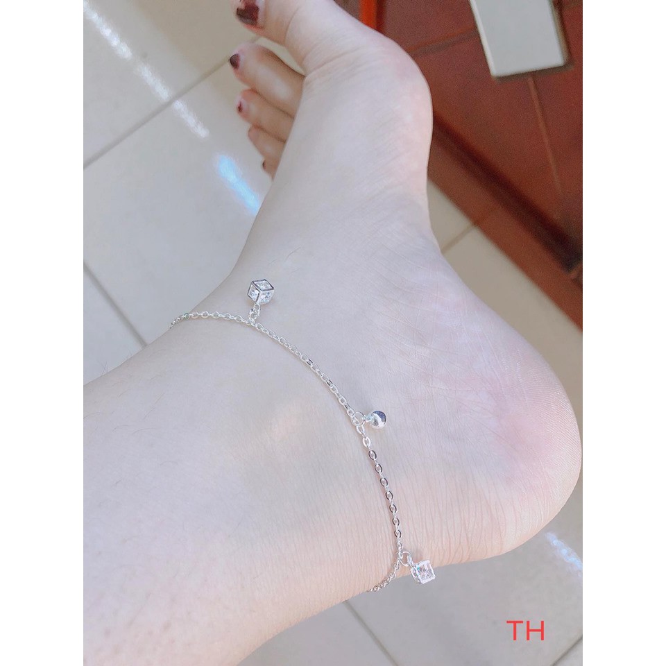 Lắc chân nữ treo hình hộp vuông và chuông bạc