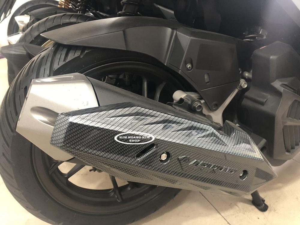 Ốp Pô Carbon gắn VARIO 2018,2019....01