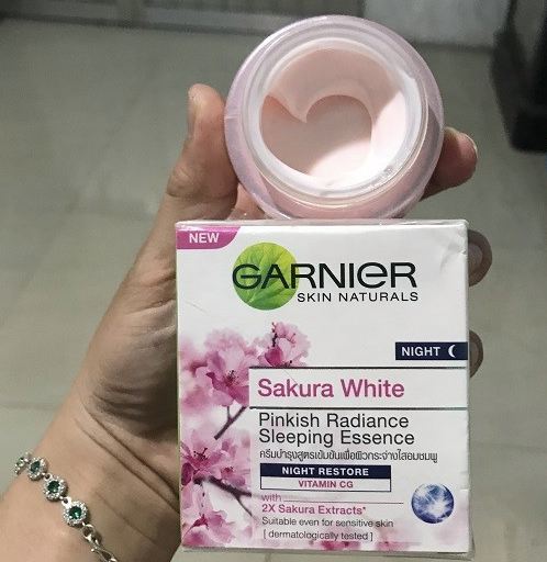Kem Dưỡng Trắng Da Garnier Sakura White Thái Lan