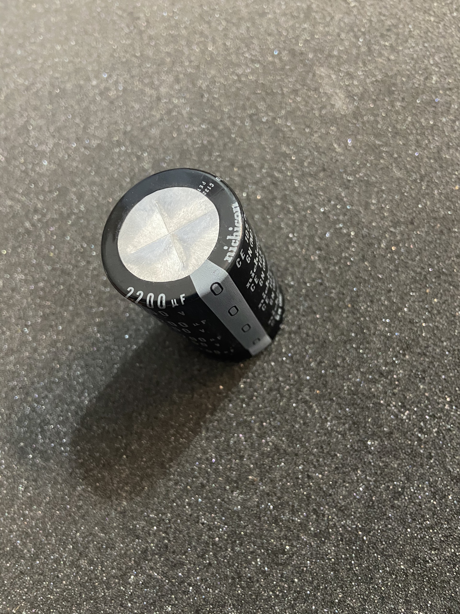 Tụ 250v 2200uf tụ lọc nguồn ráp main và amply