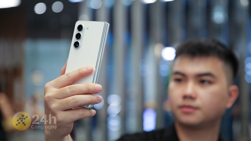 Điện thoại SamSung Galaxy Z Fold 5