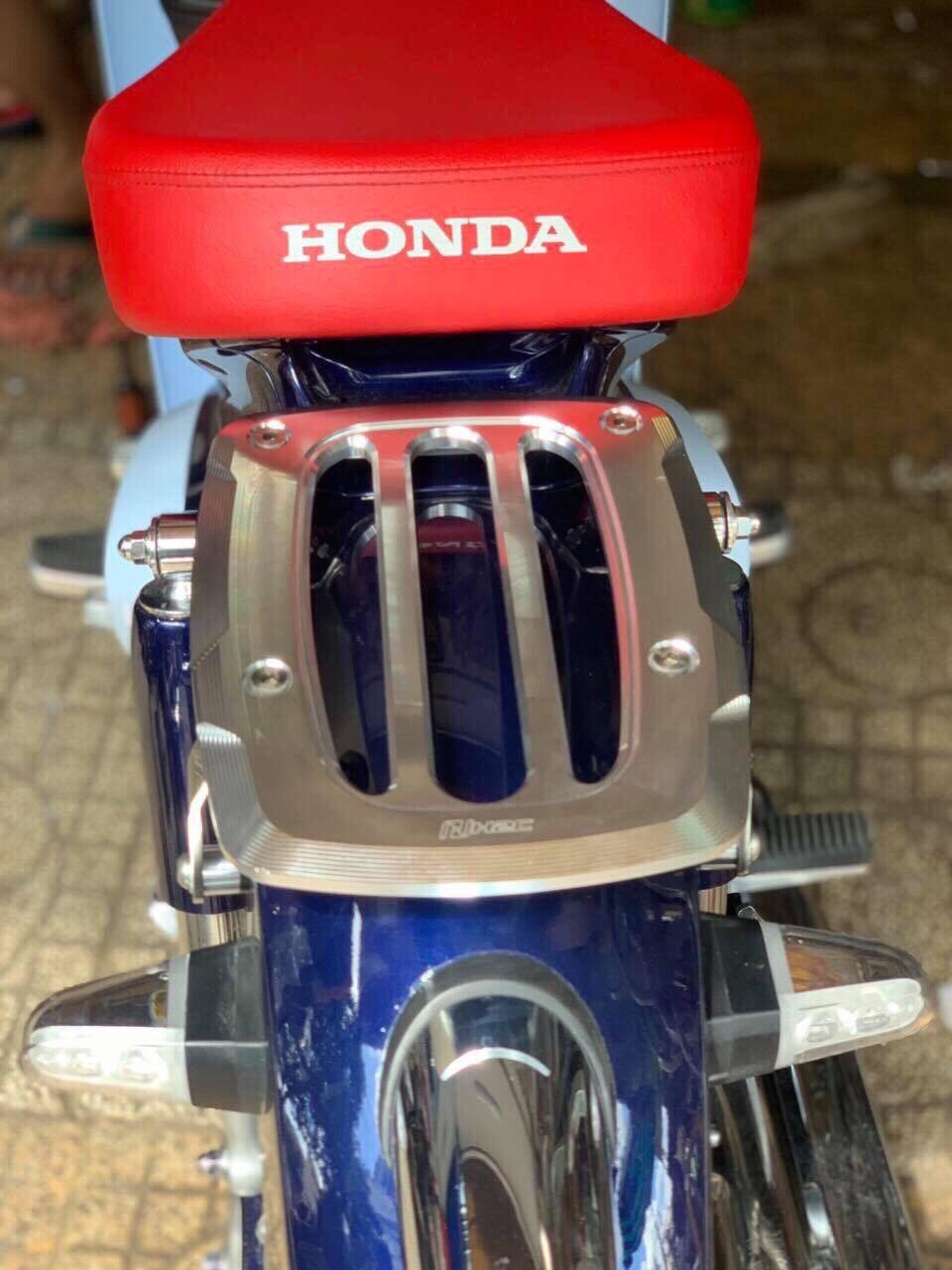 Yên sau nhôm cnc- xe cub 125